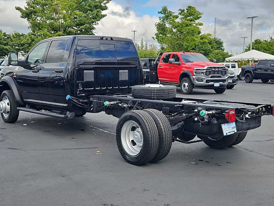 2026 Ram 5500Hd Tradesman - Image 3