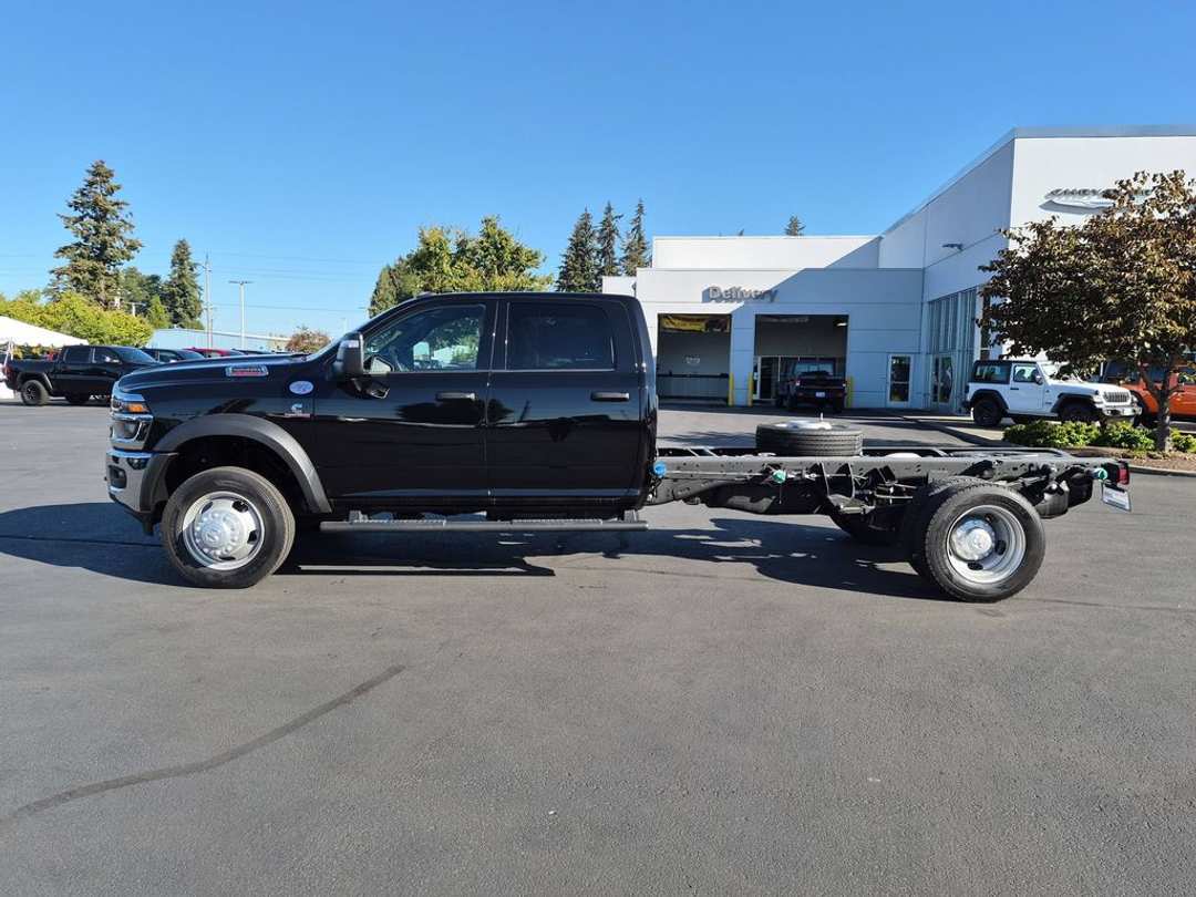 2026 Ram 5500Hd Tradesman - Image 2