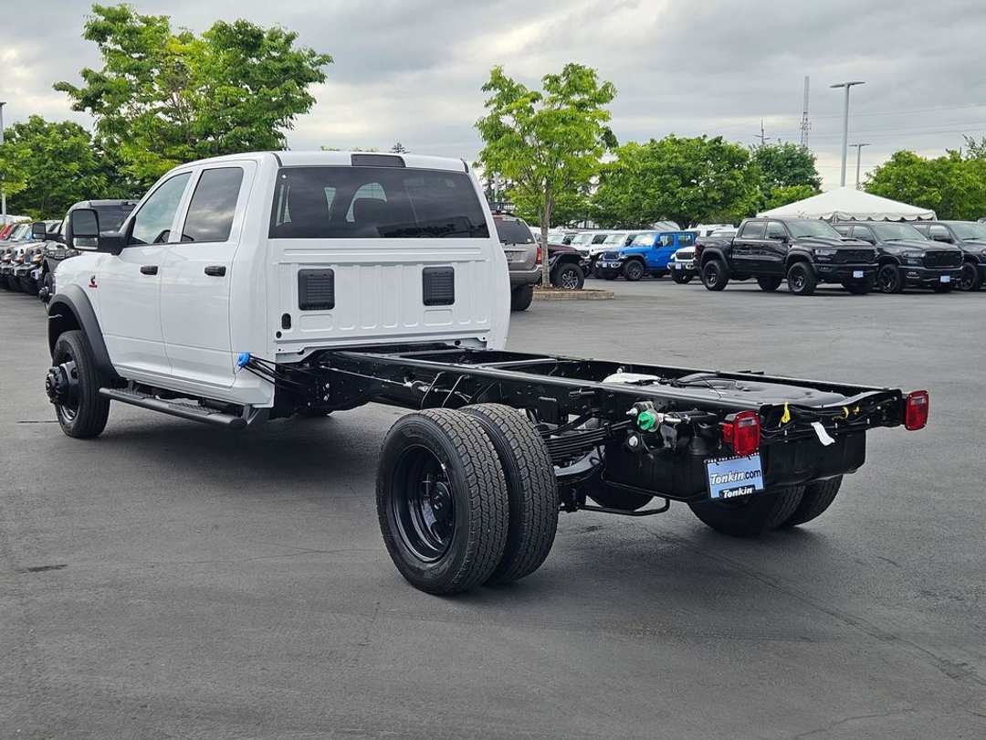 2026 Ram 5500Hd Tradesman - Image 3