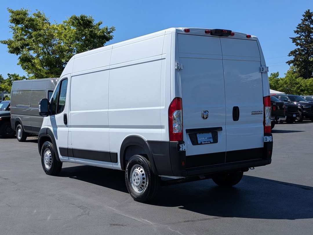 2026 Ram Promaster 2500 High Roof - Image 3