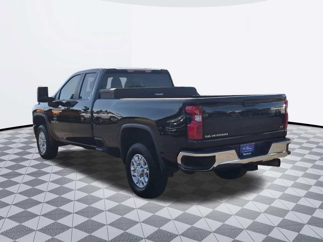 2021 Chevrolet Silverado 2500Hd LT - Image 3