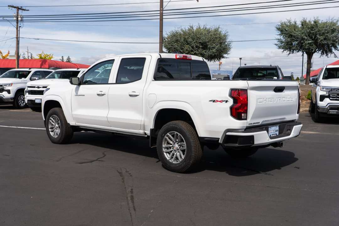 2026 Chevrolet Colorado LT - Image 3