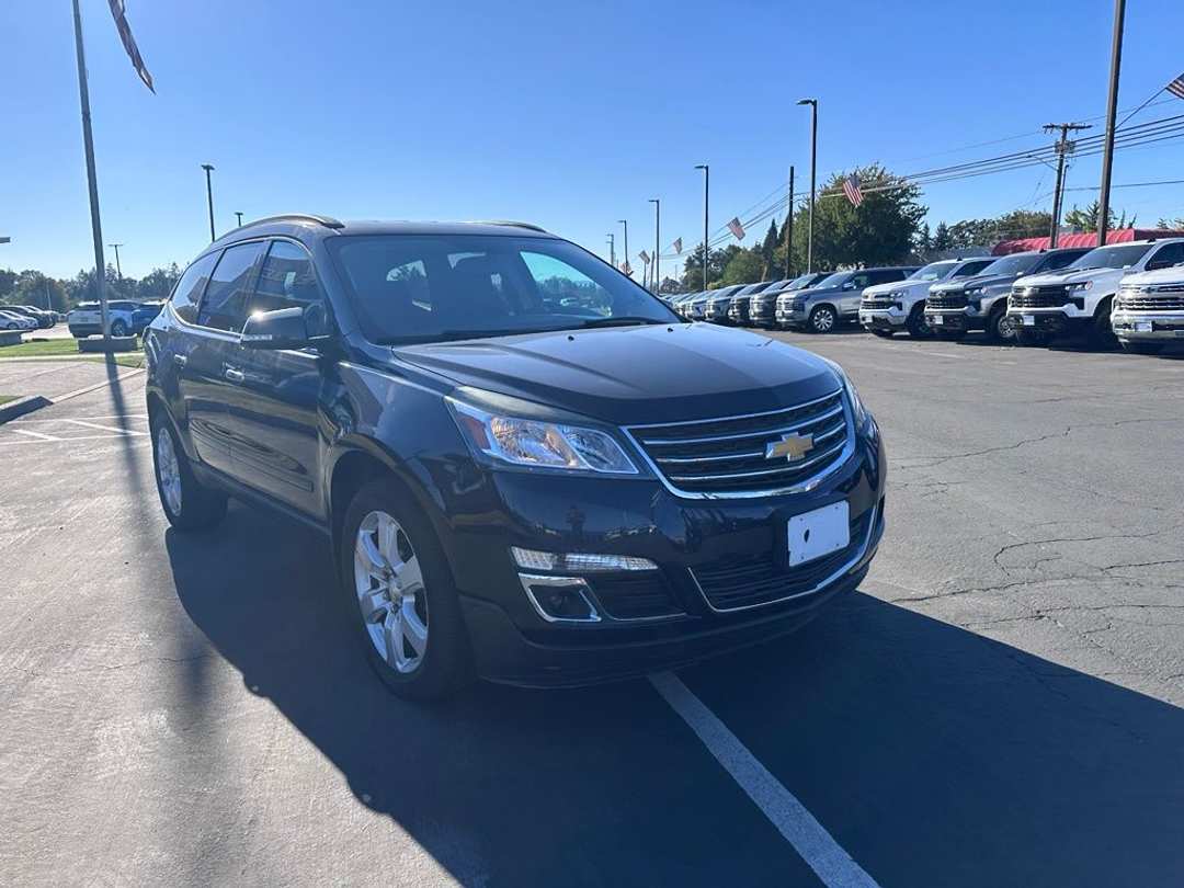 2017 Chevrolet Traverse LT - Image 2