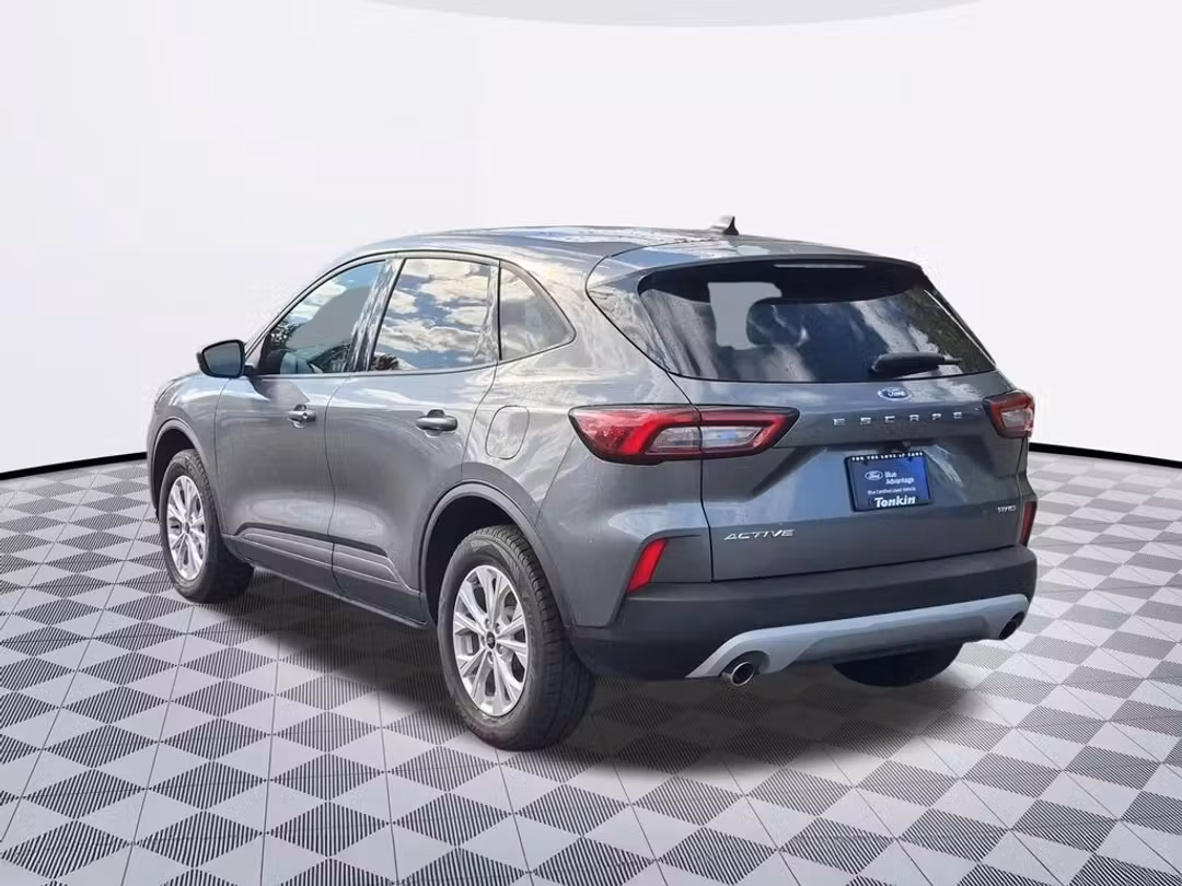 2025 Ford Escape Active - Image 3