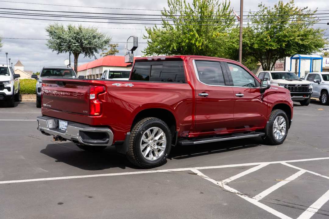 2020 Chevrolet Silverado 1500 LTZ - Image 3