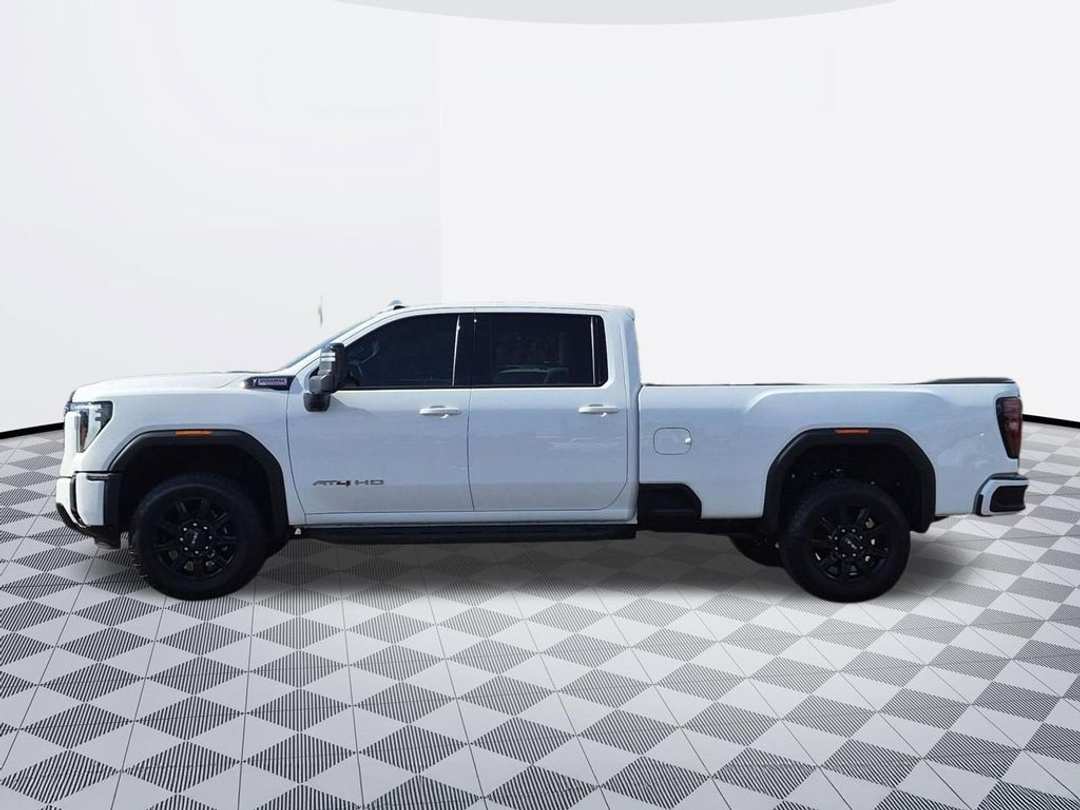 2024 GMC Sierra 3500Hd AT4 - Image 2