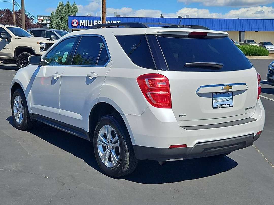 2016 Chevrolet Equinox LT - Image 3