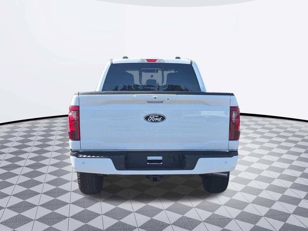 2026 Ford F-150 XLT - Image 3