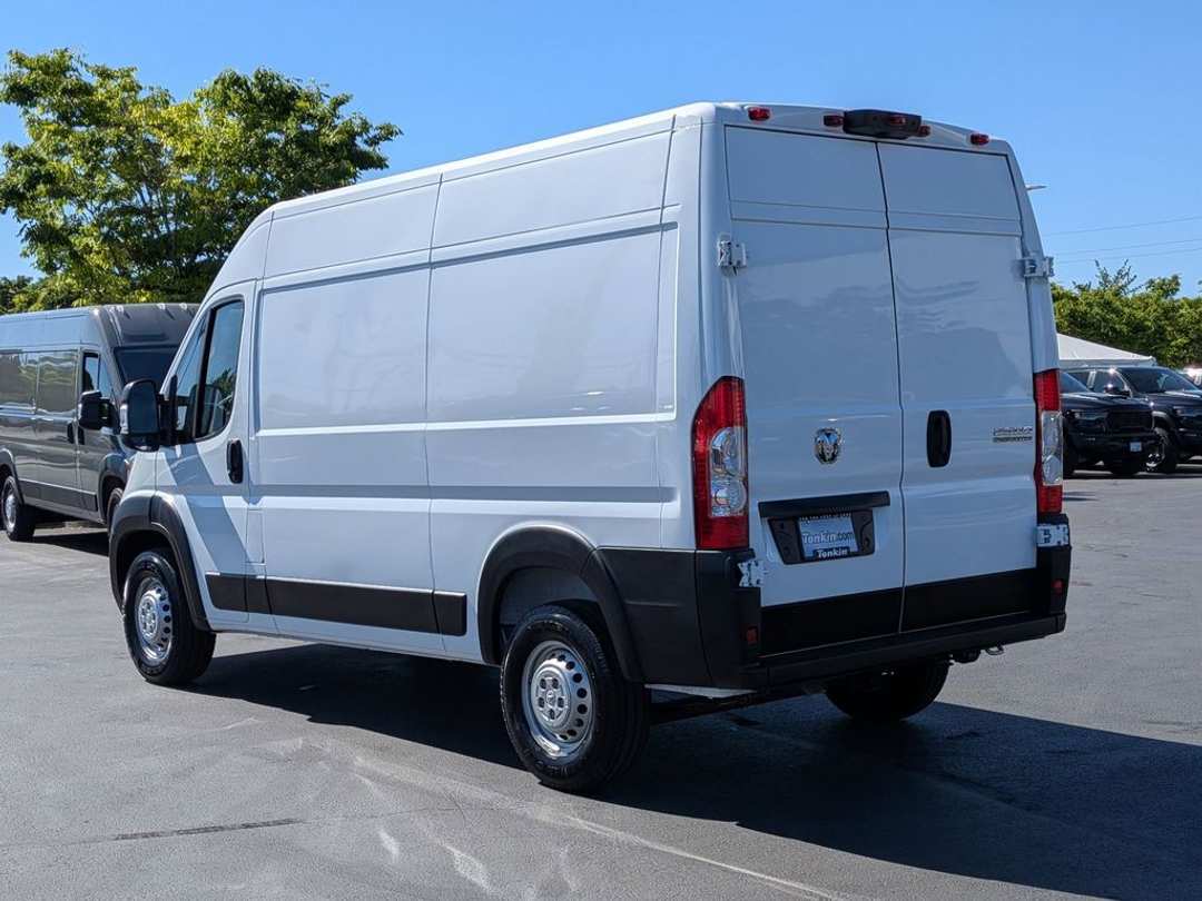 2026 Ram Promaster 2500 High Roof - Image 3