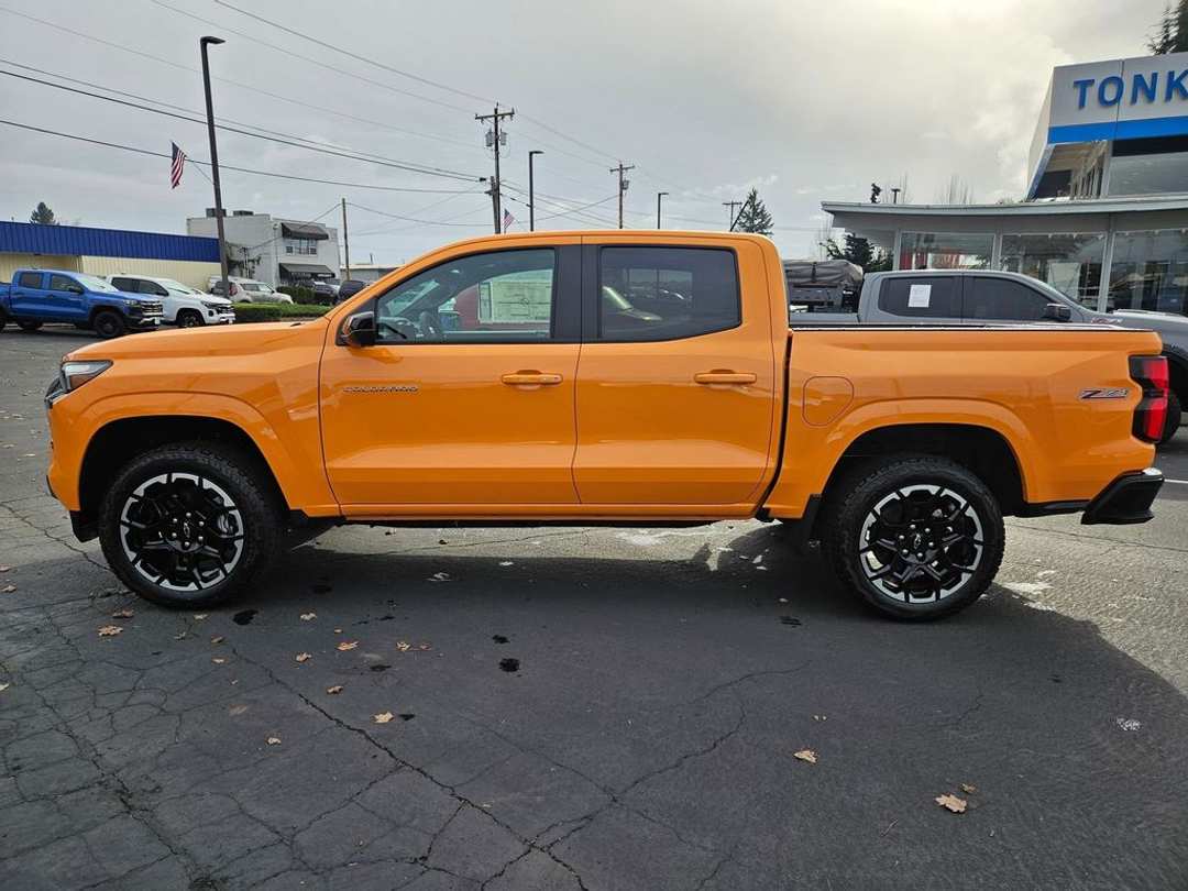 2026 Chevrolet Colorado Z71 - Image 2
