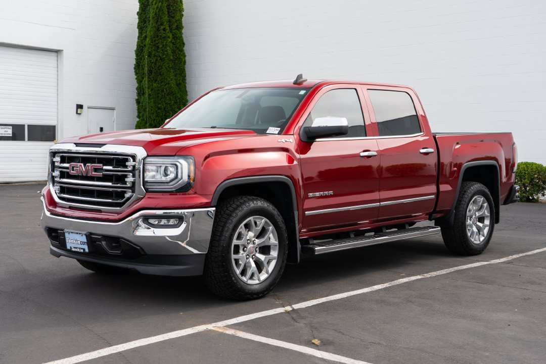 2018 GMC Sierra 1500 SLT - Image 2