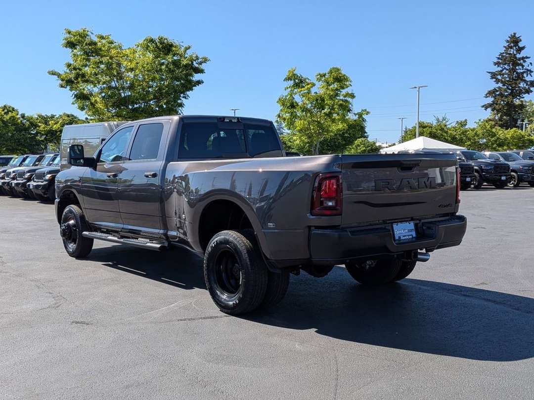 2026 Ram 3500 Tradesman - Image 3