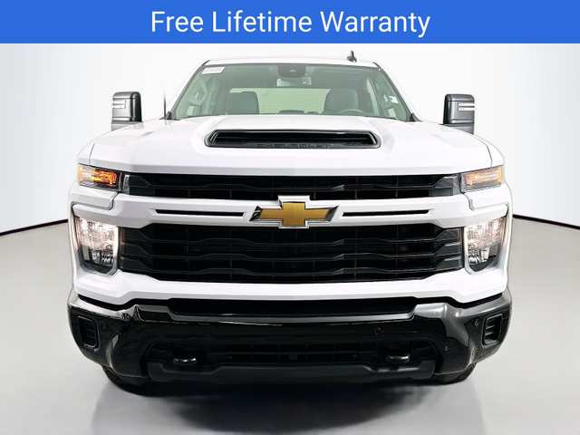 2026 Chevrolet Silverado 2500Hd Custom