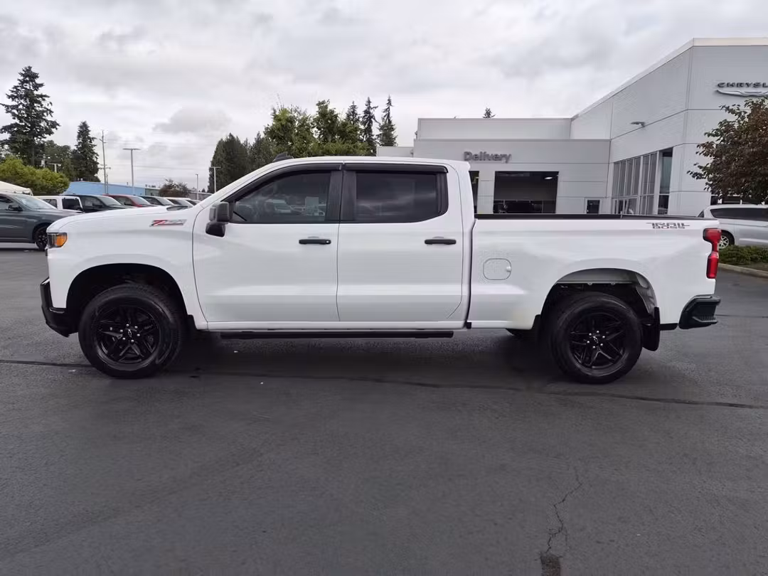 2020 Chevrolet Silverado 1500 Custom Trail Boss - Image 2
