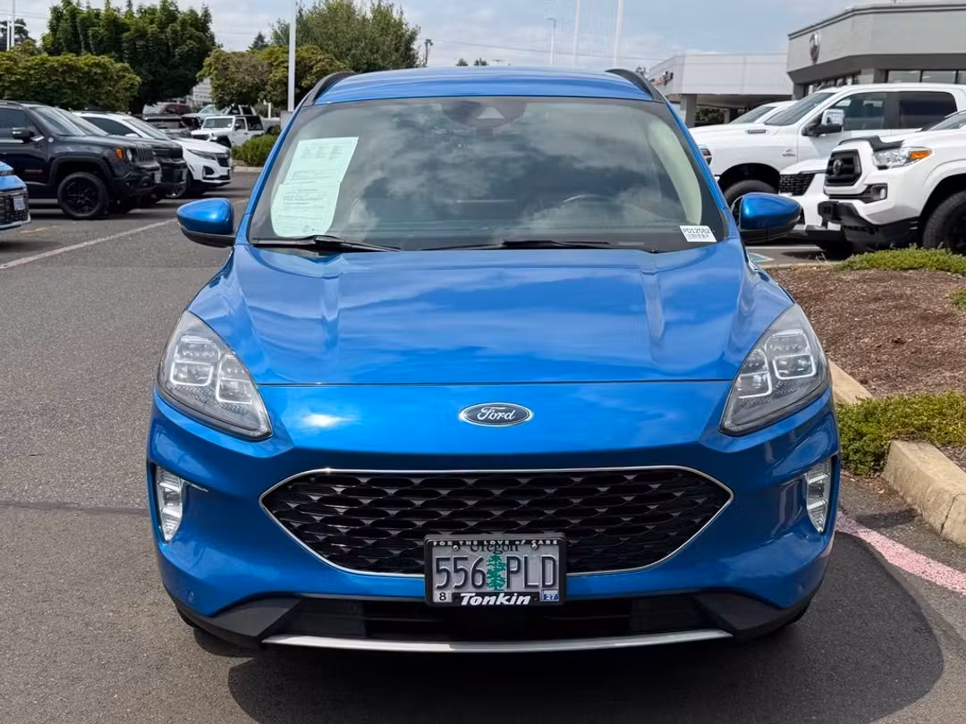 2020 Ford Escape Titanium - Image 2