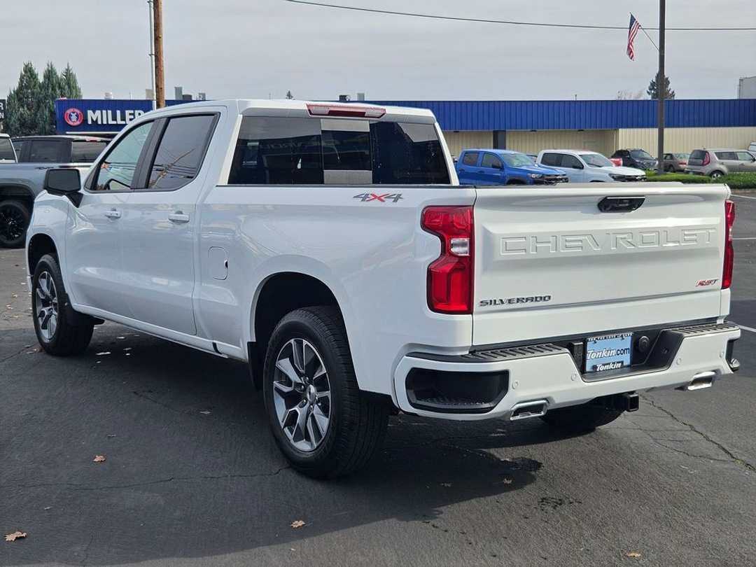 2026 Chevrolet Silverado 1500 RST - Image 3